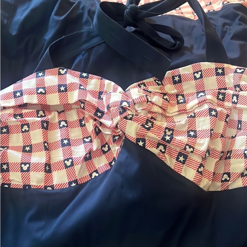 Disney parks dress shop